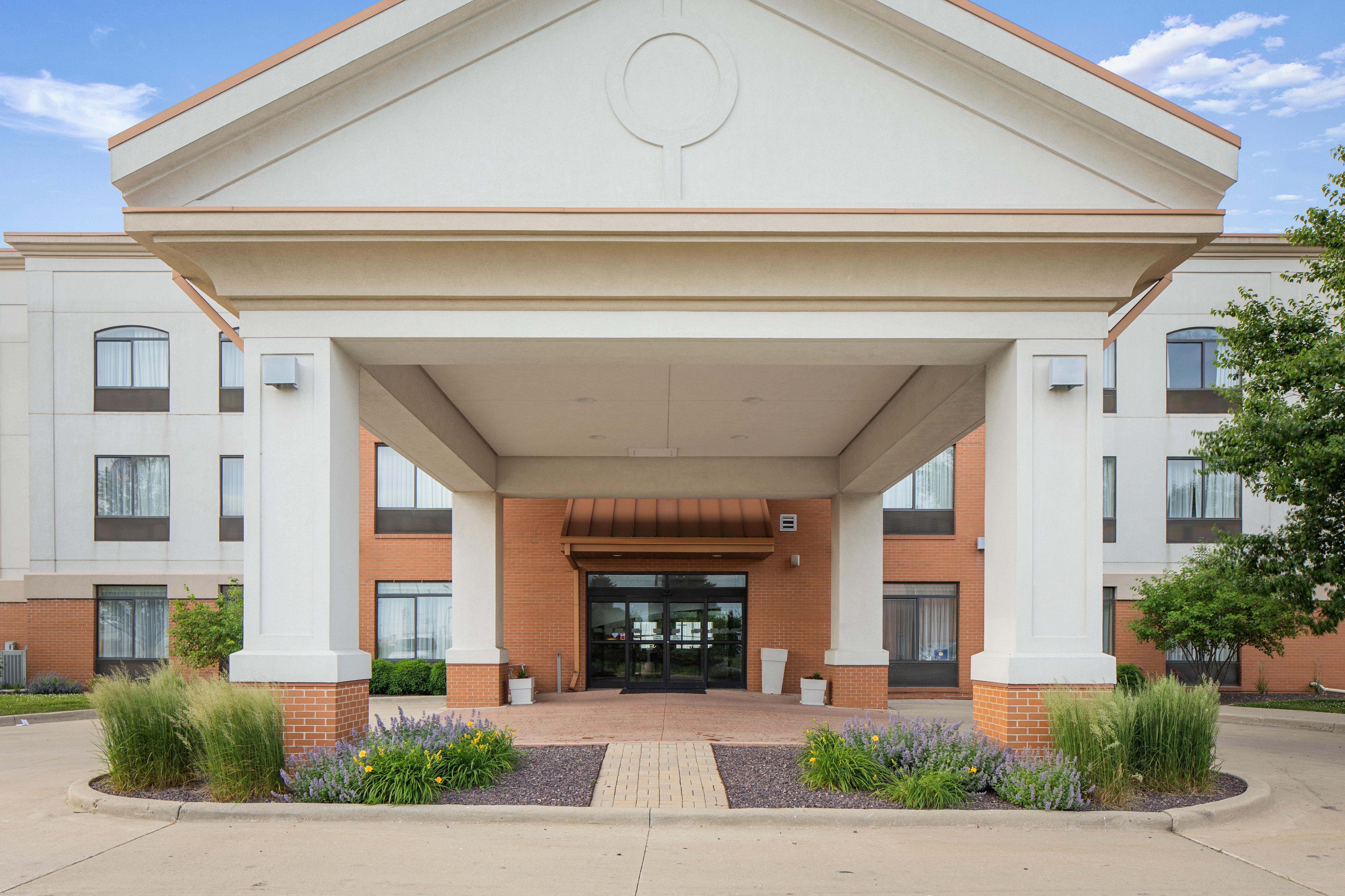 Holiday Inn Express Bloomington West By Ihg Exteriör bild