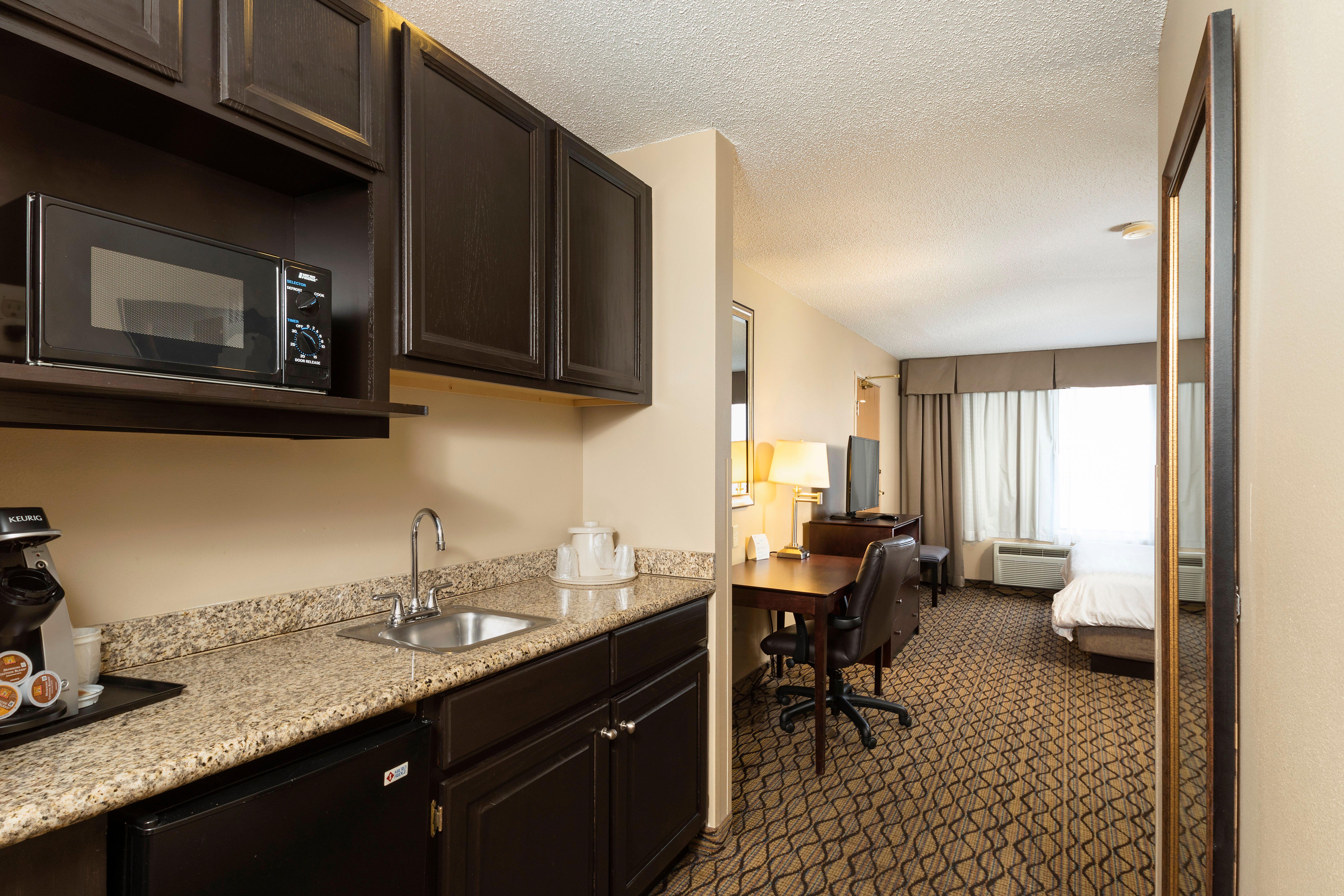 Holiday Inn Express Bloomington West By Ihg Exteriör bild