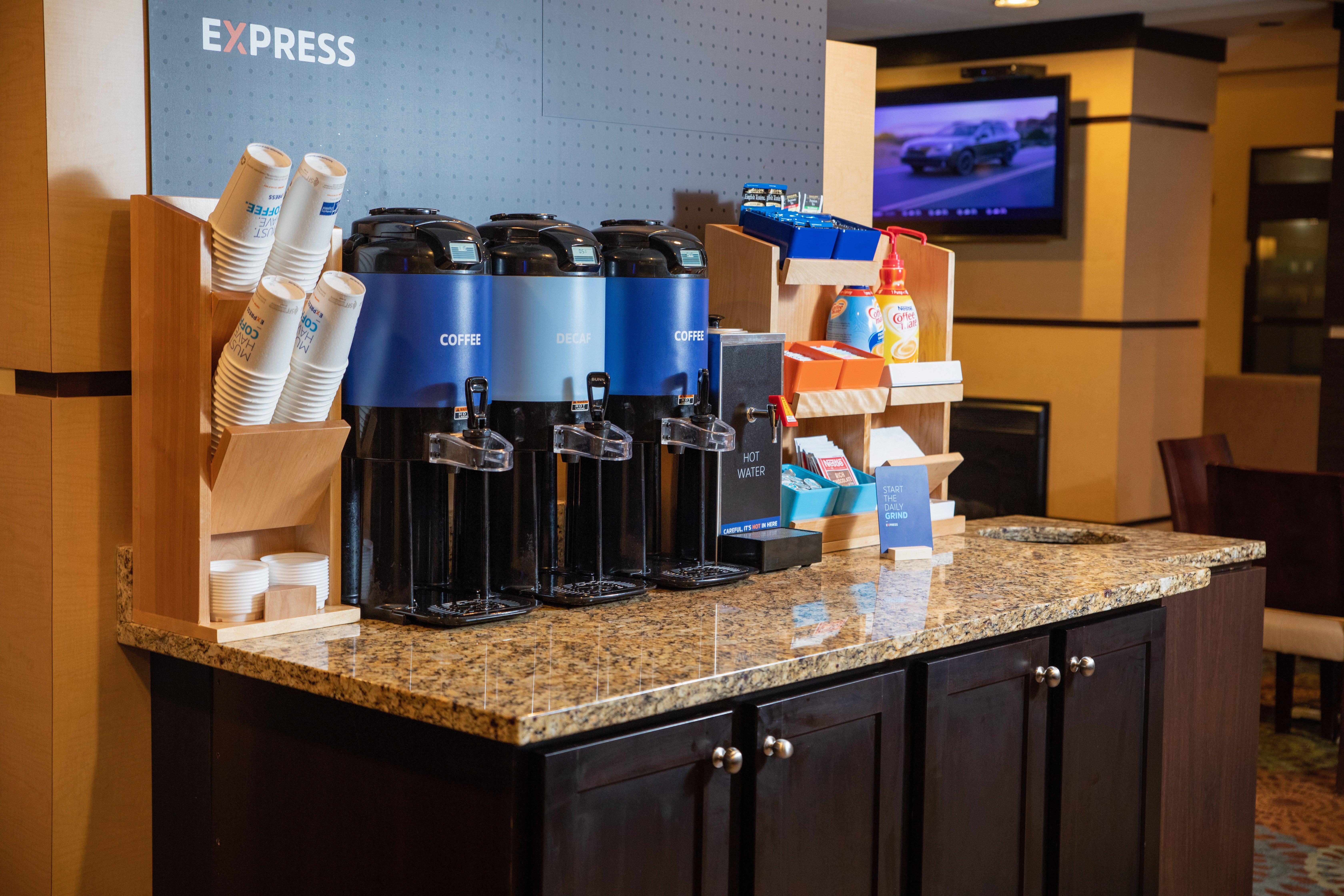 Holiday Inn Express Bloomington West By Ihg Exteriör bild