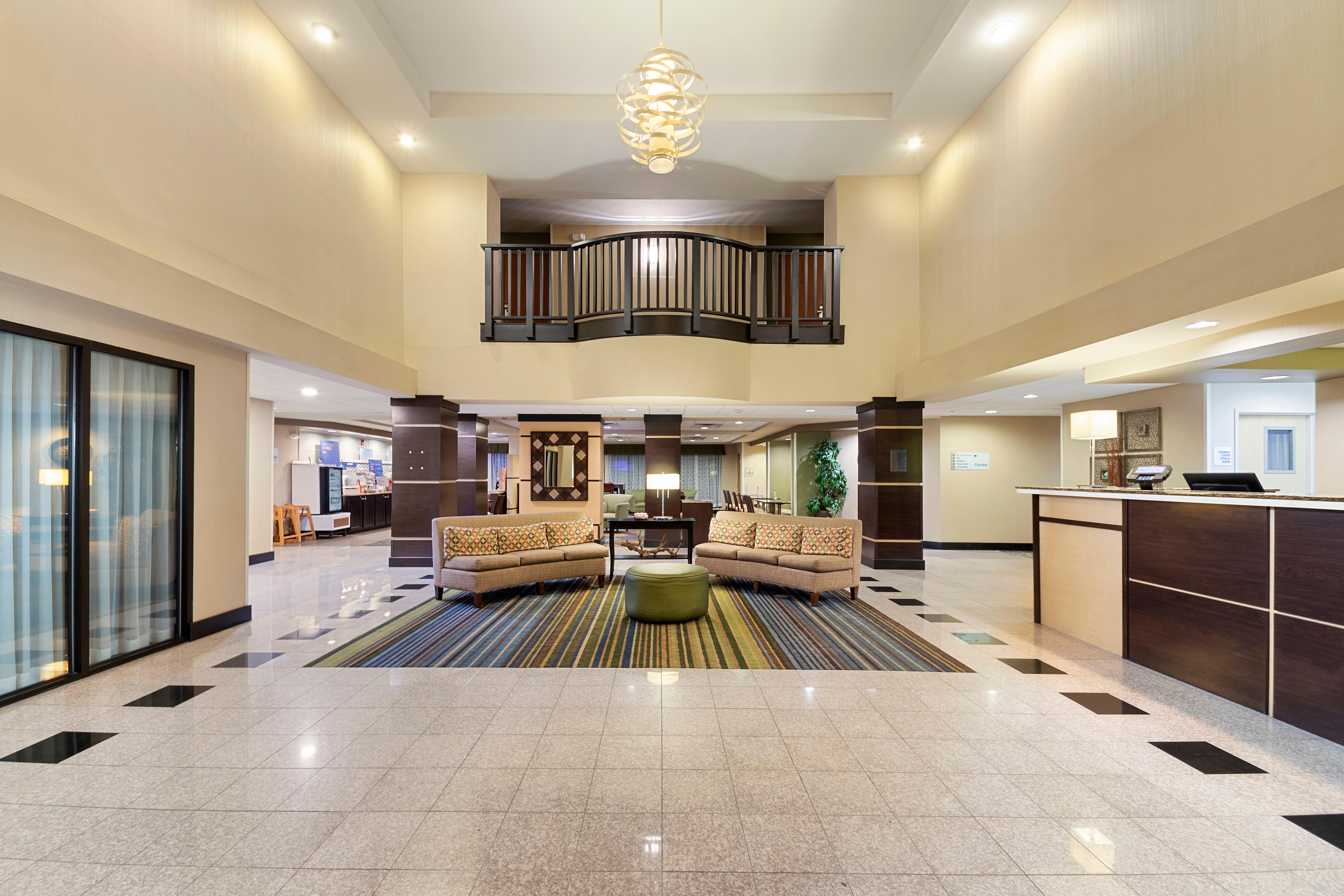 Holiday Inn Express Bloomington West By Ihg Exteriör bild