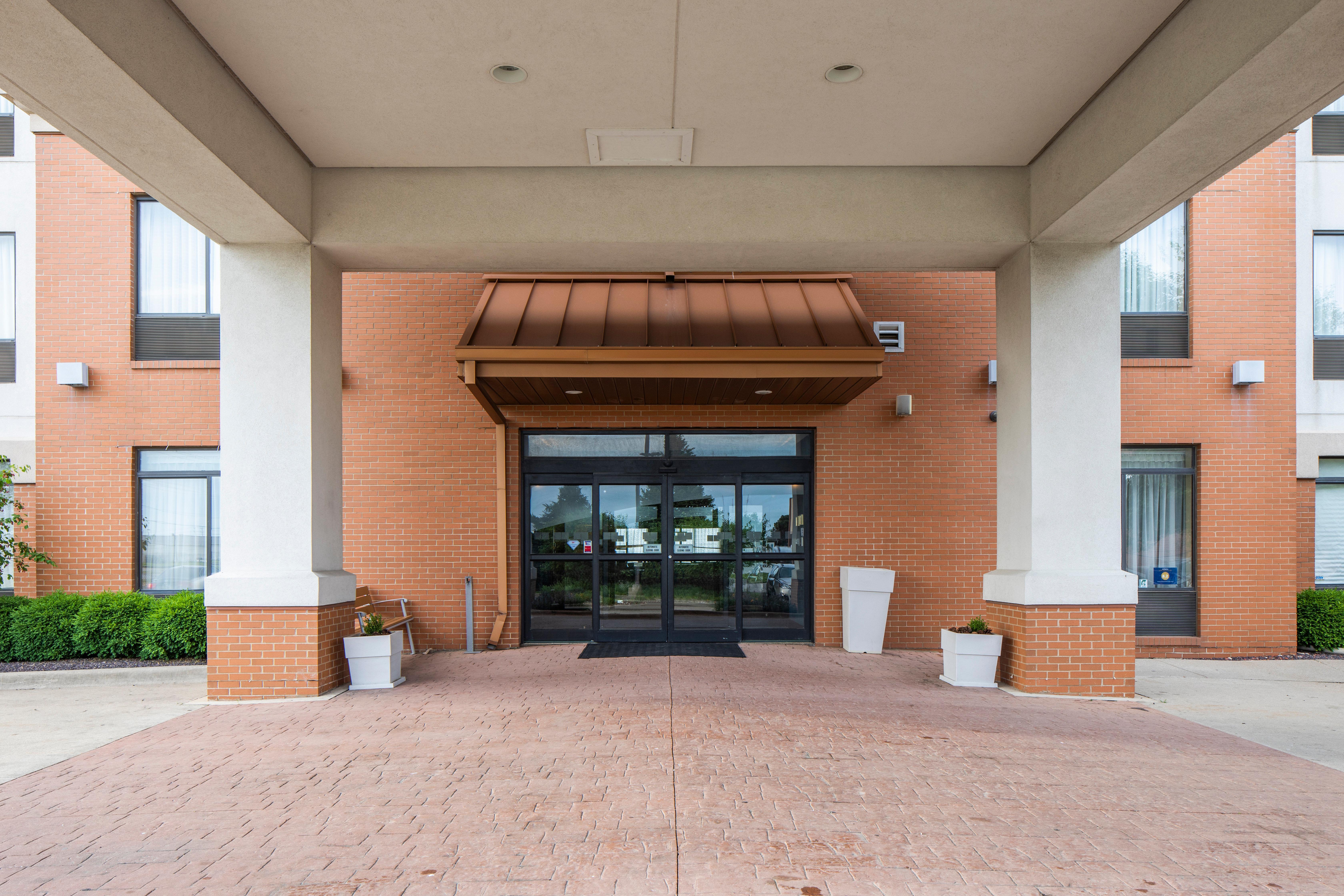 Holiday Inn Express Bloomington West By Ihg Exteriör bild