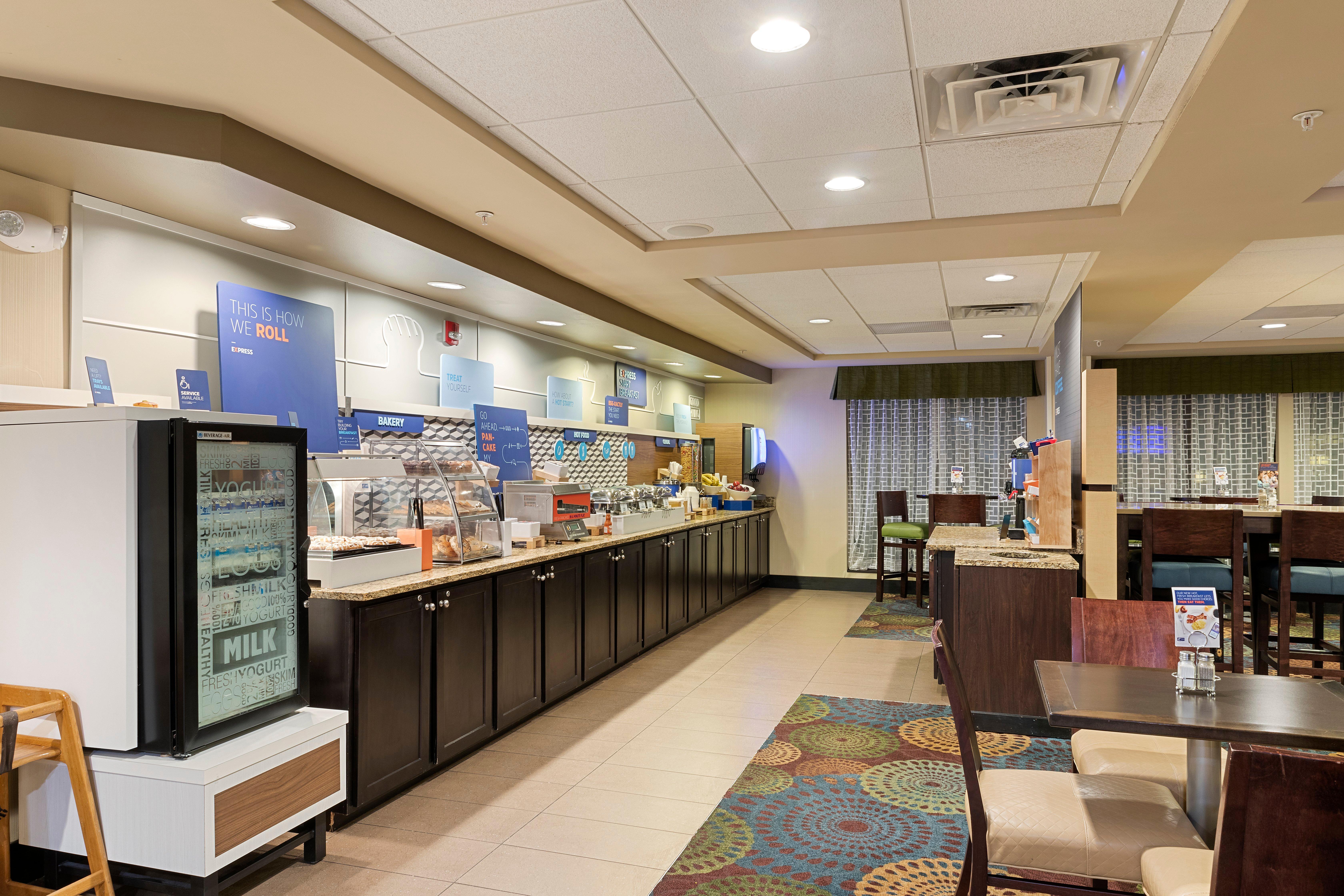 Holiday Inn Express Bloomington West By Ihg Exteriör bild
