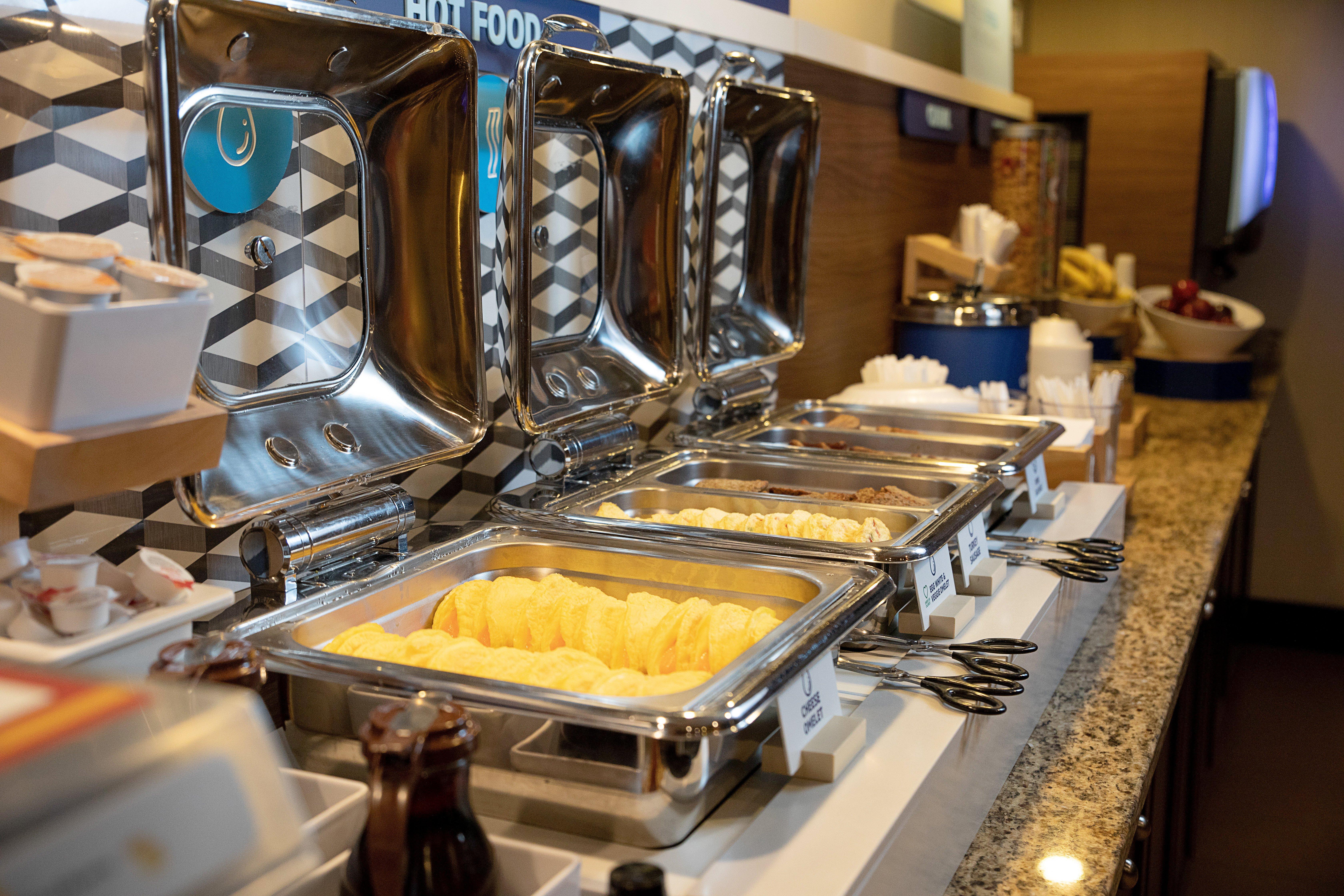 Holiday Inn Express Bloomington West By Ihg Exteriör bild