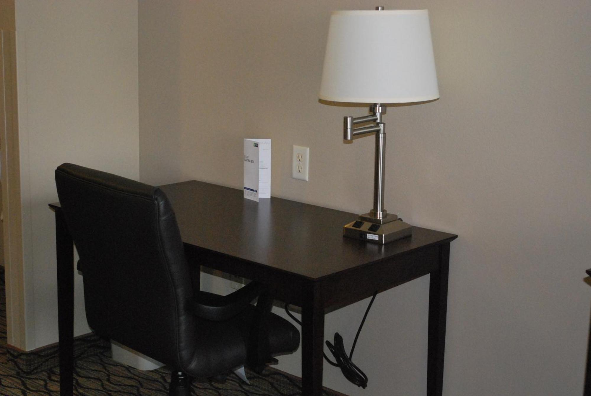 Holiday Inn Express Bloomington West By Ihg Exteriör bild
